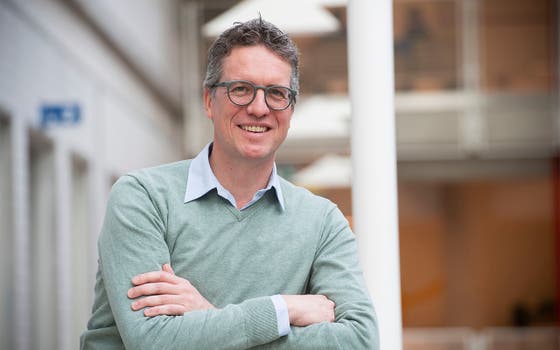 Portrait picture of Jeroen Pasterkamp.