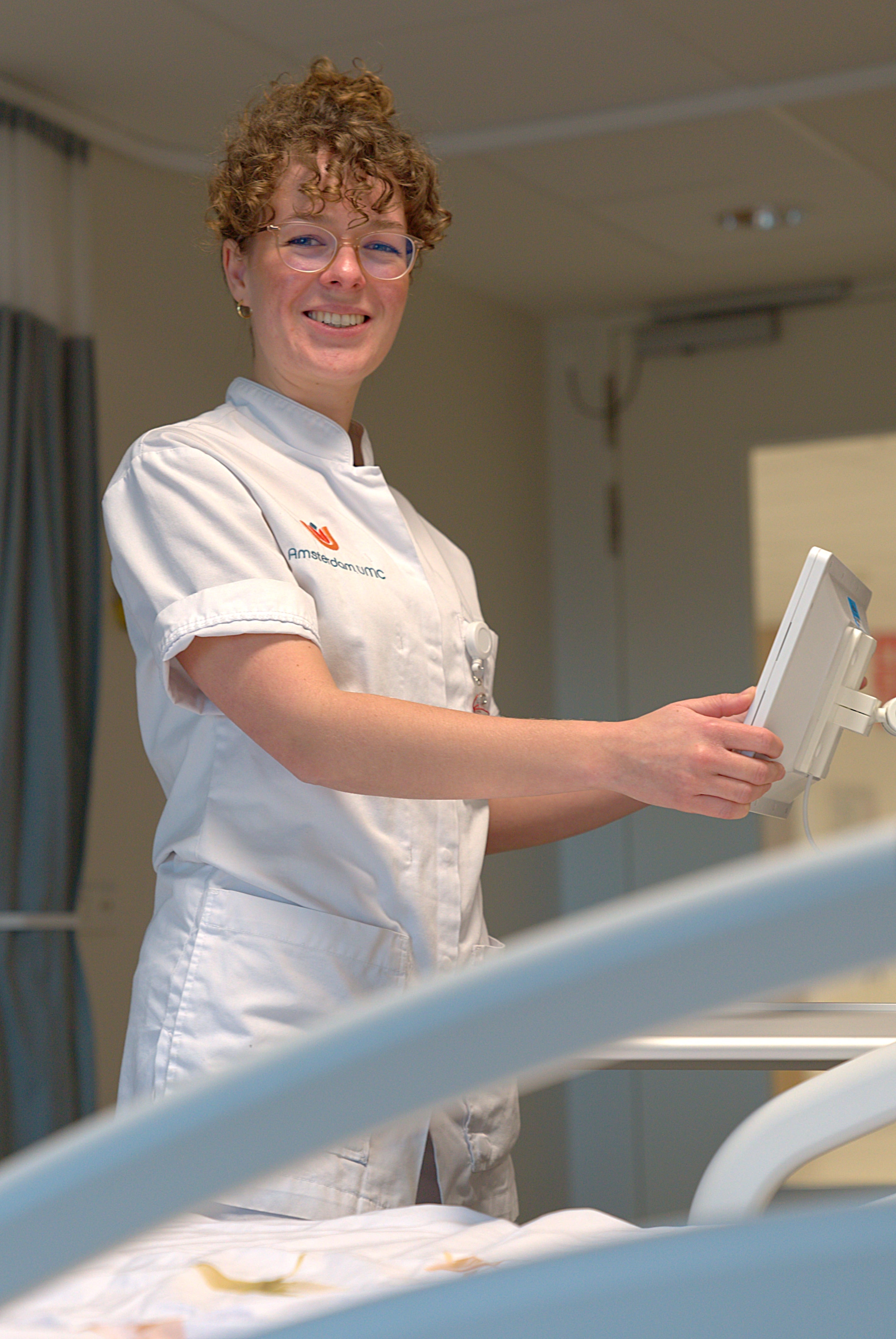 Selma Musters aan bed