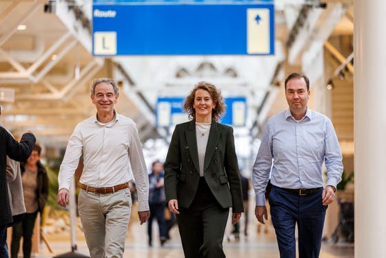 Leden van de Raad van Bestuur Prof.dr. L. Bont, Drs. J.C.E. Kursten en Drs. J.W.R. van Lunteren