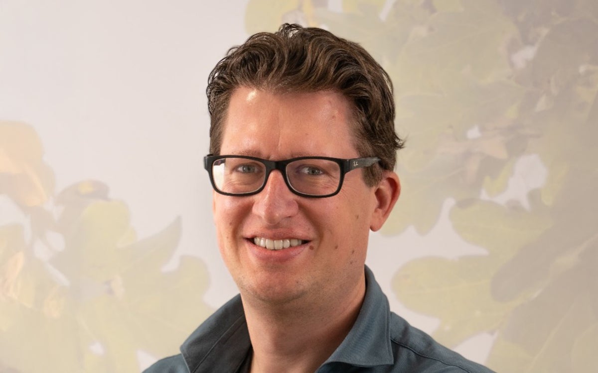 Dr. Roderick Venekamp die lacht op de foto