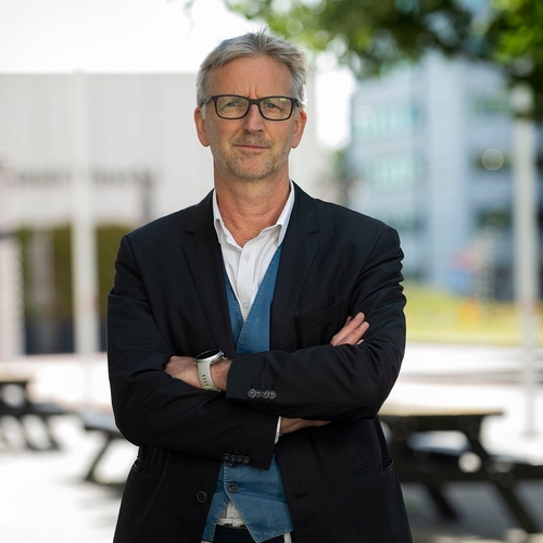 Portretfoto Leendert Looijenga