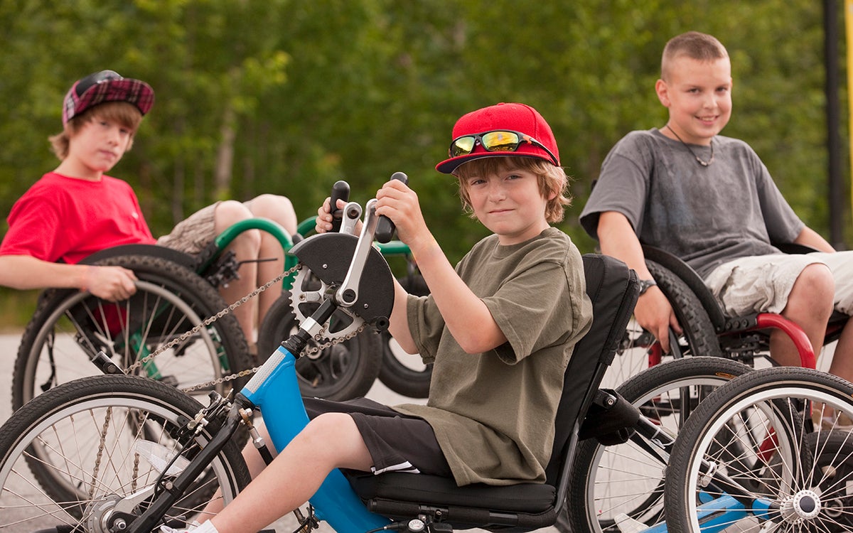 Jongens in een rolstoel