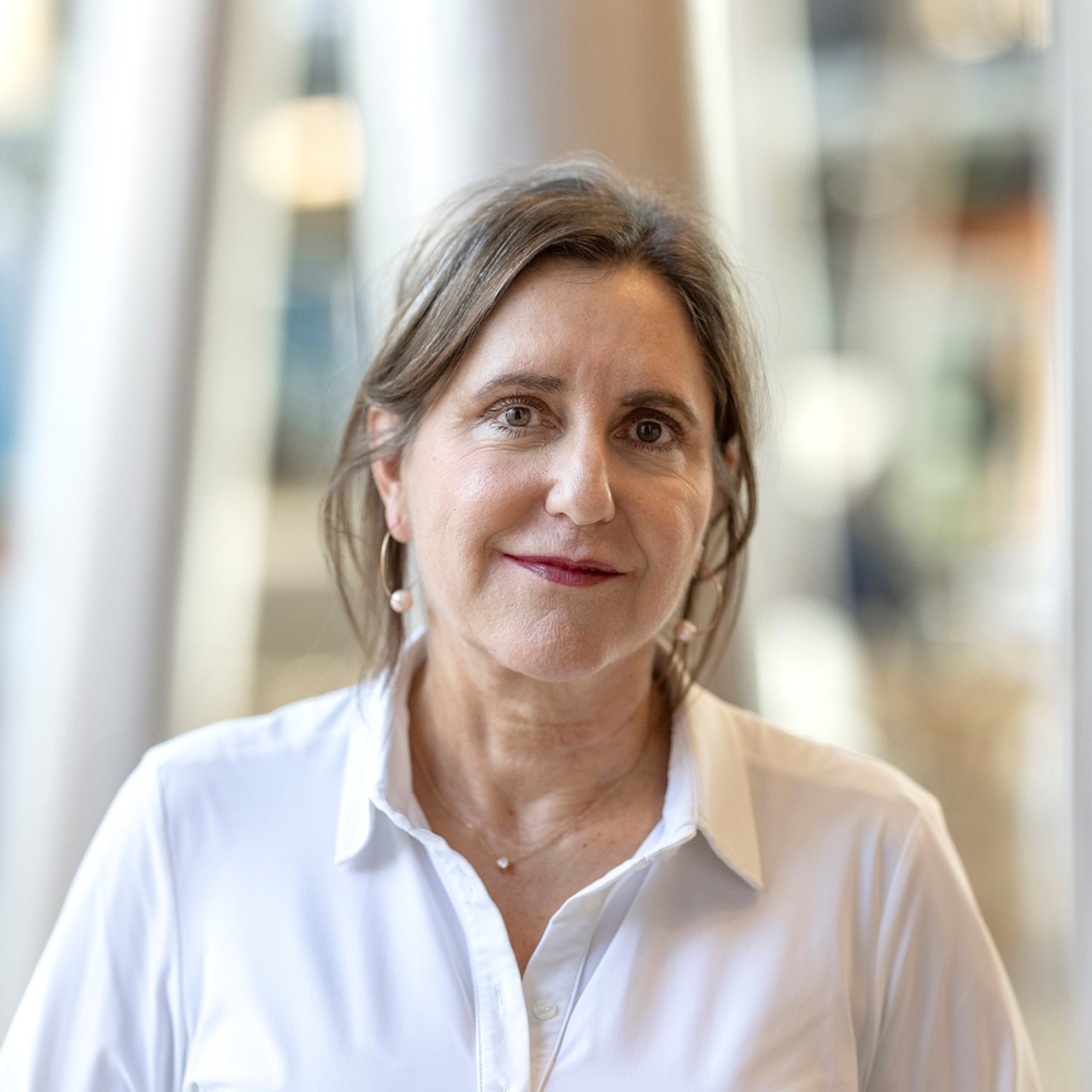 Portretfoto van professor Margreet Ausems.